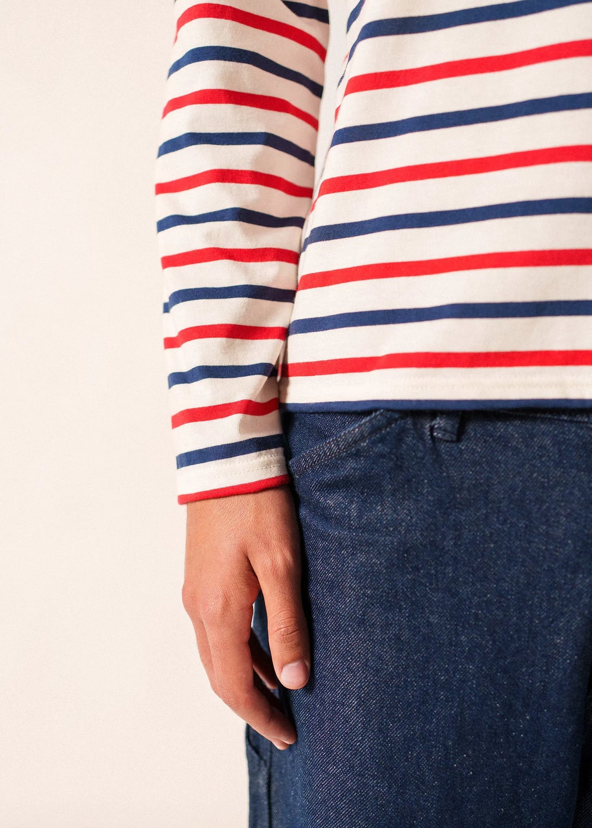 ECRU / NAVY / RED