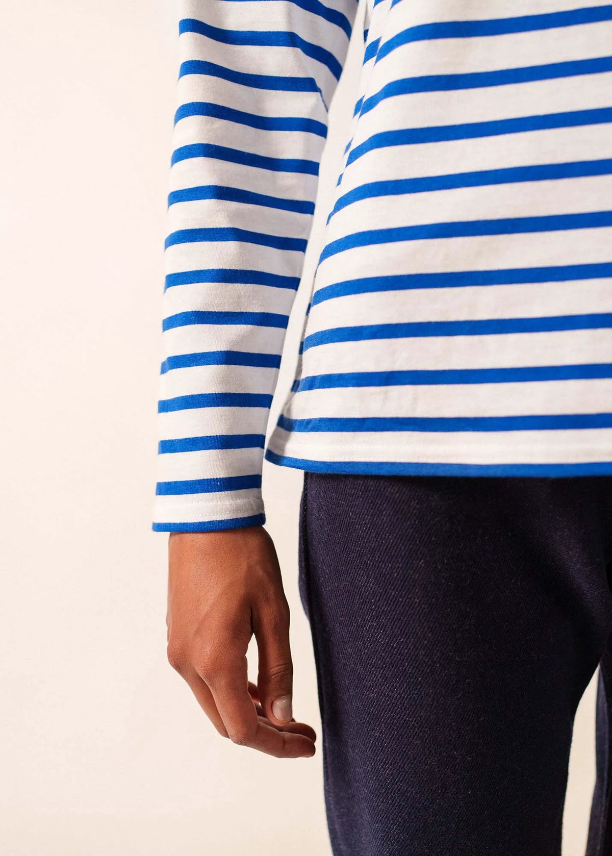 WHITE / ROYAL BLUE