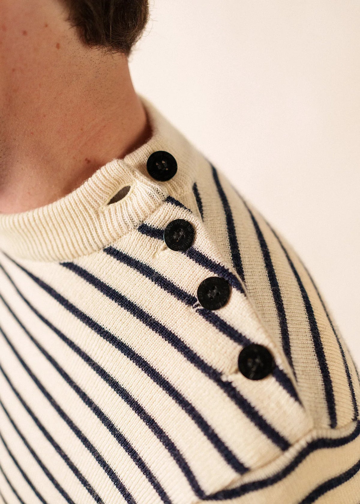 ECRU / NAVY