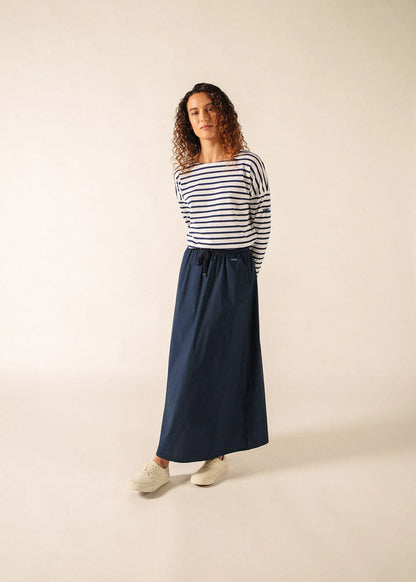WHITE / NAVY