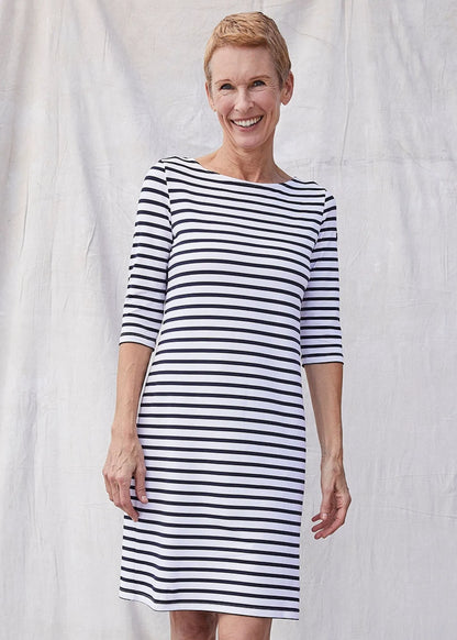WHITE / NAVY