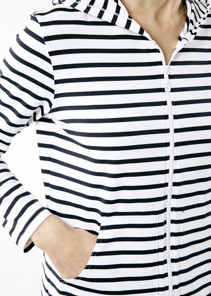 WHITE / NAVY
