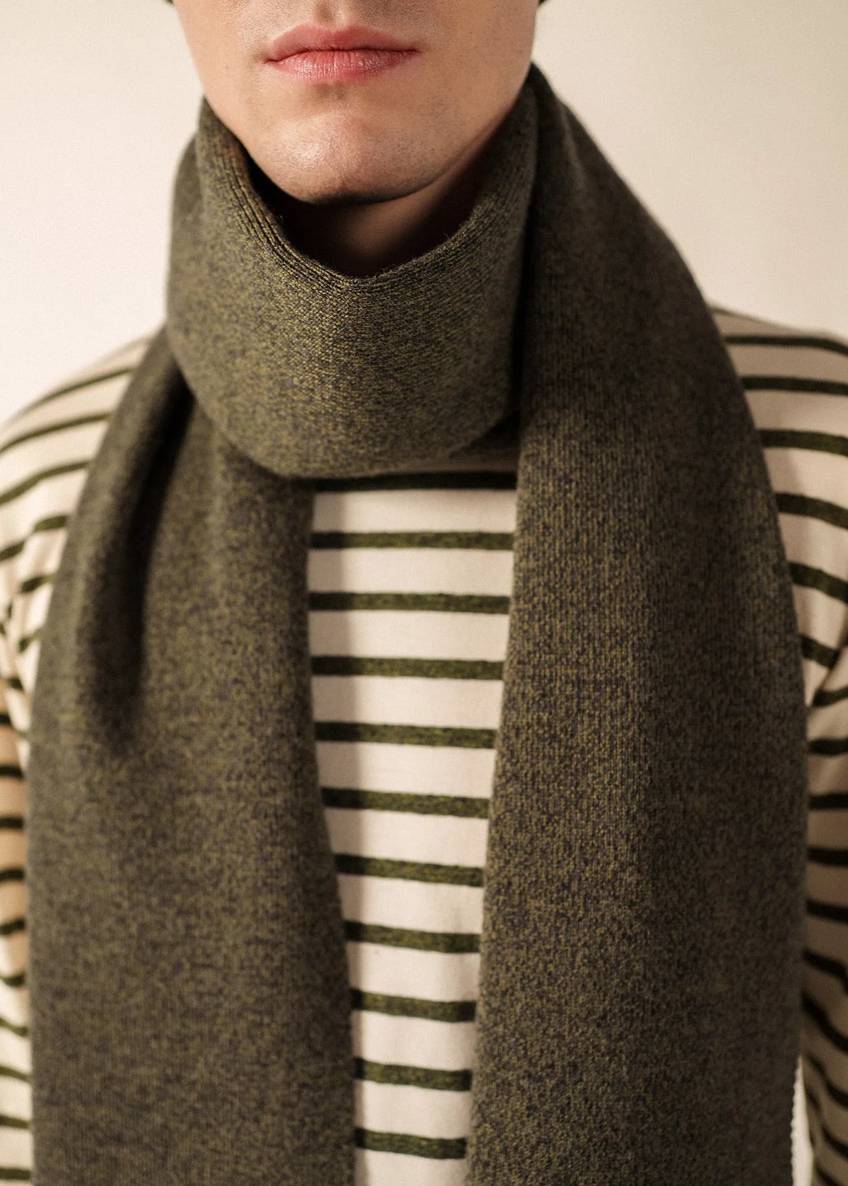 GRAY / OLIVE GREEN