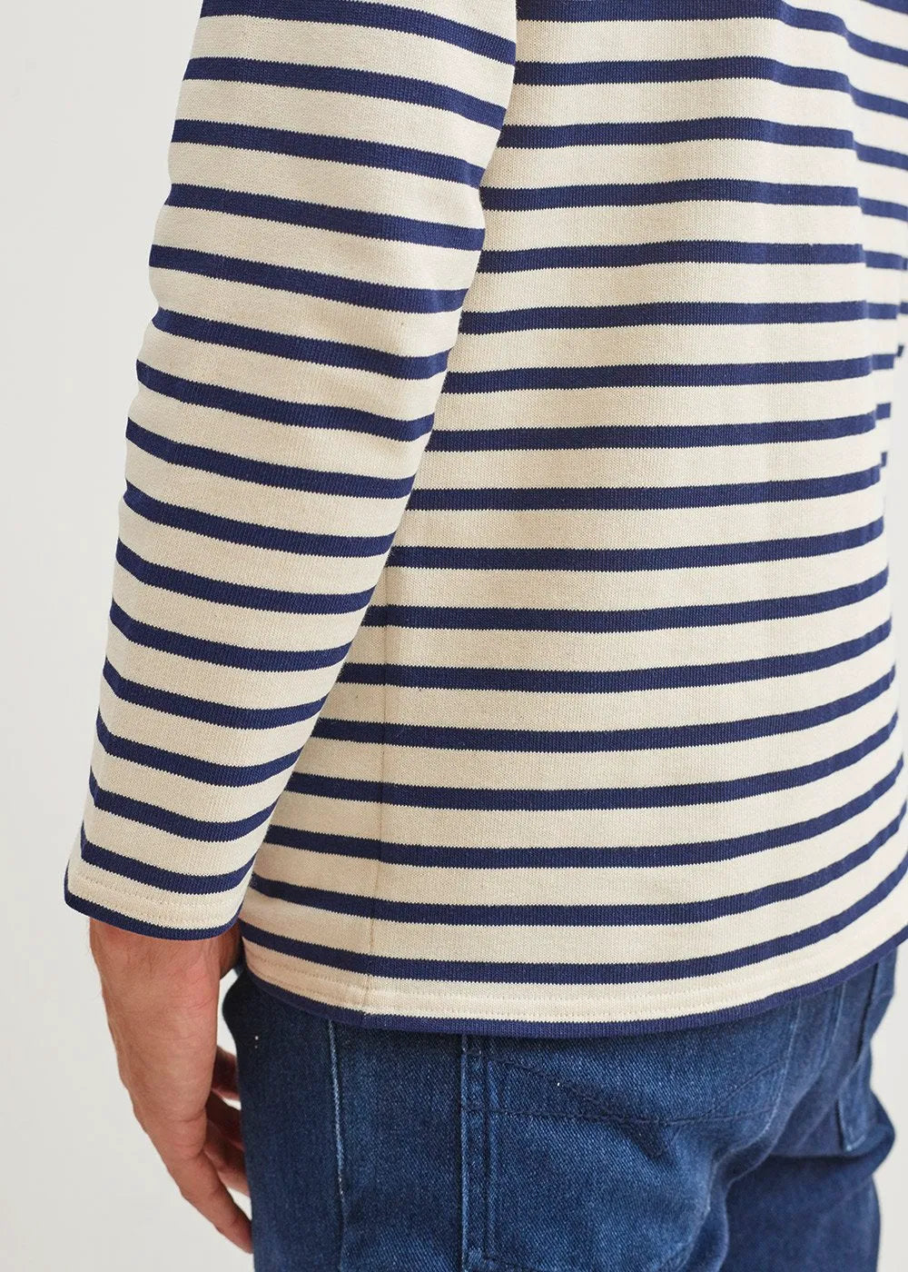 ECRU / NAVY