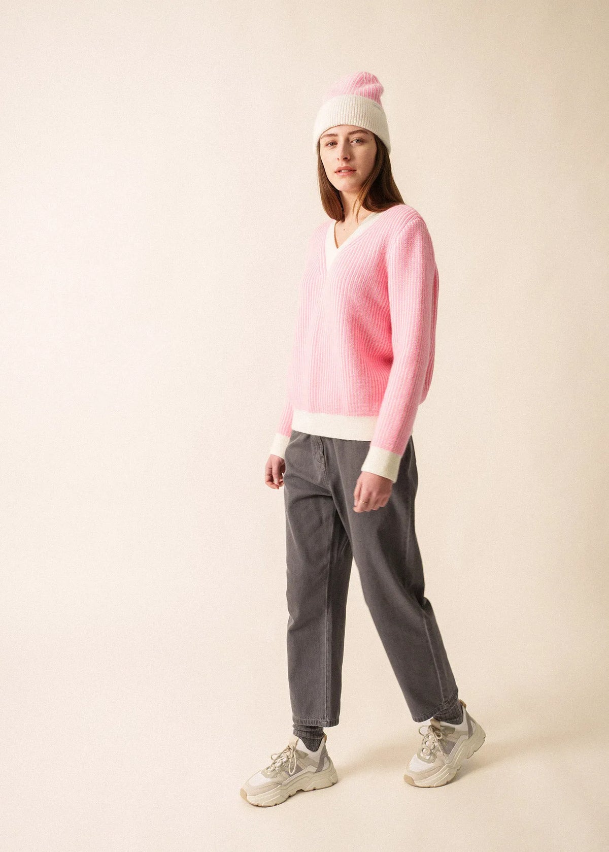 WINTER WHITE / BRIGHT PINK