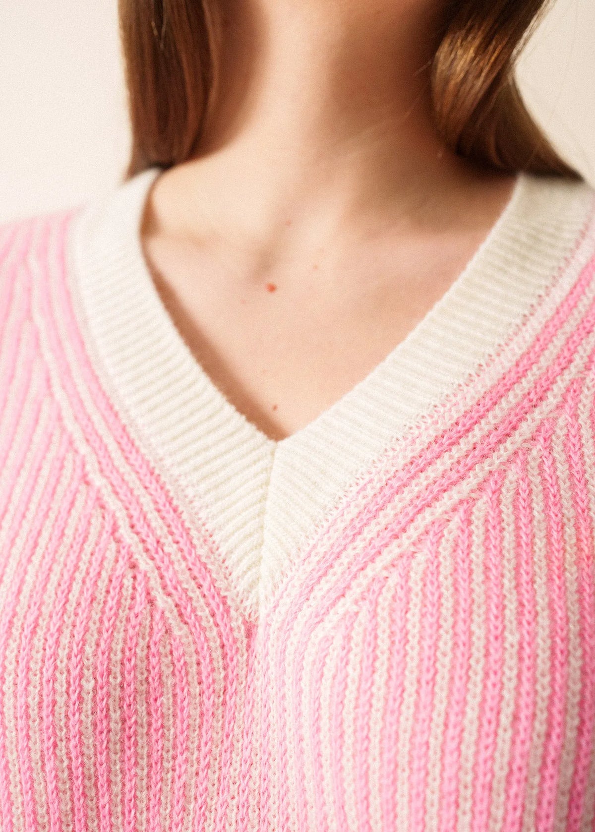 WINTER WHITE / BRIGHT PINK