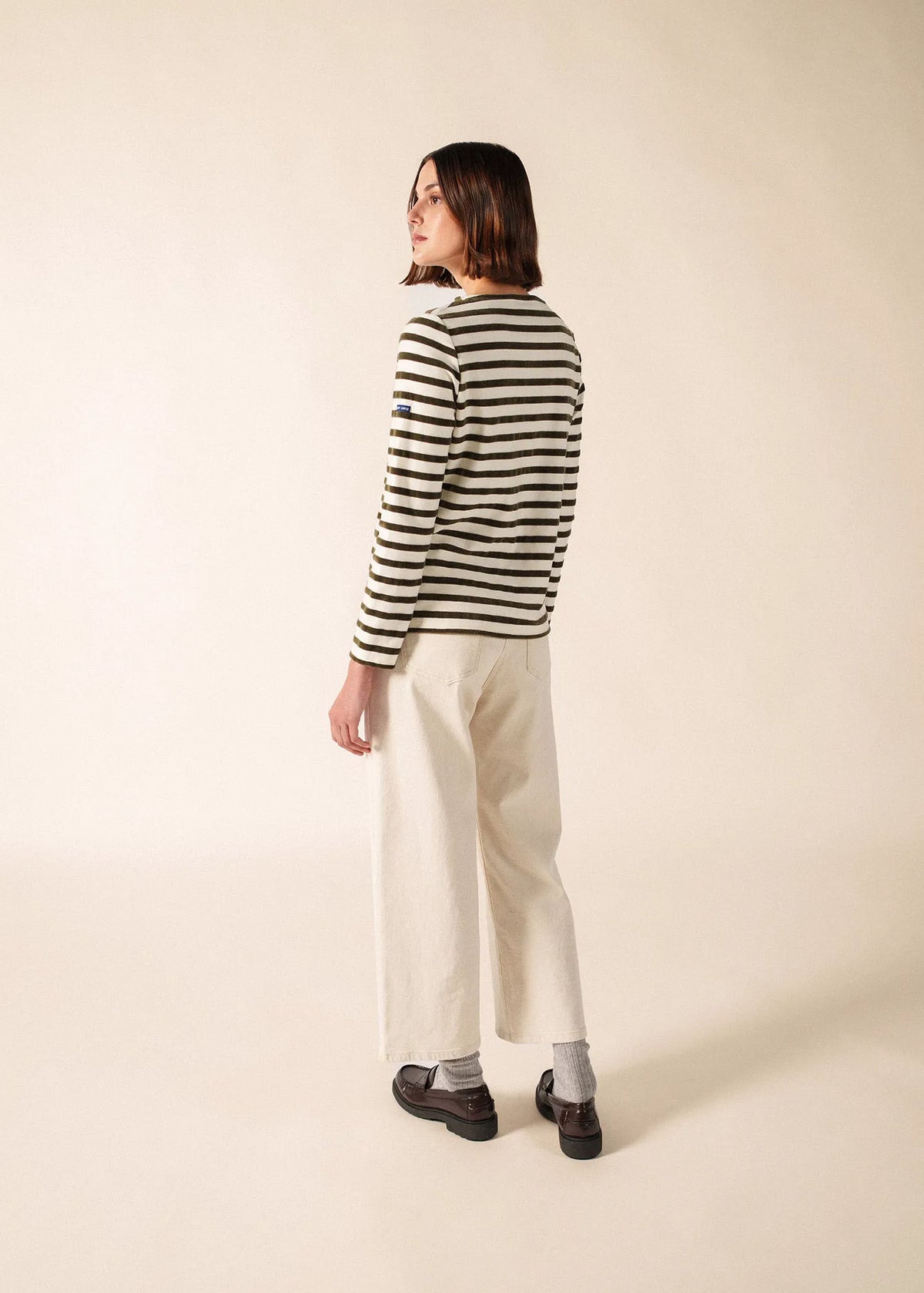IVORY / MOSS GREEN