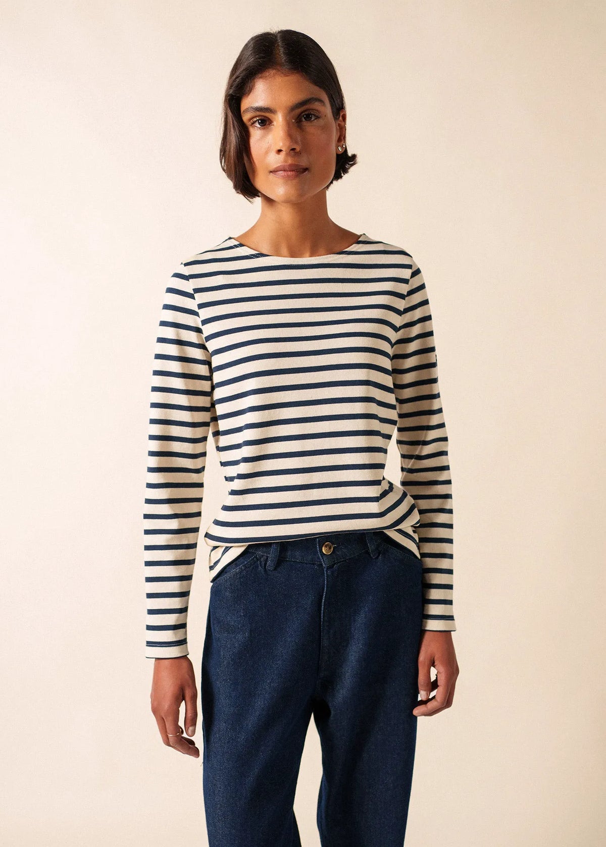 ECRU / NAVY