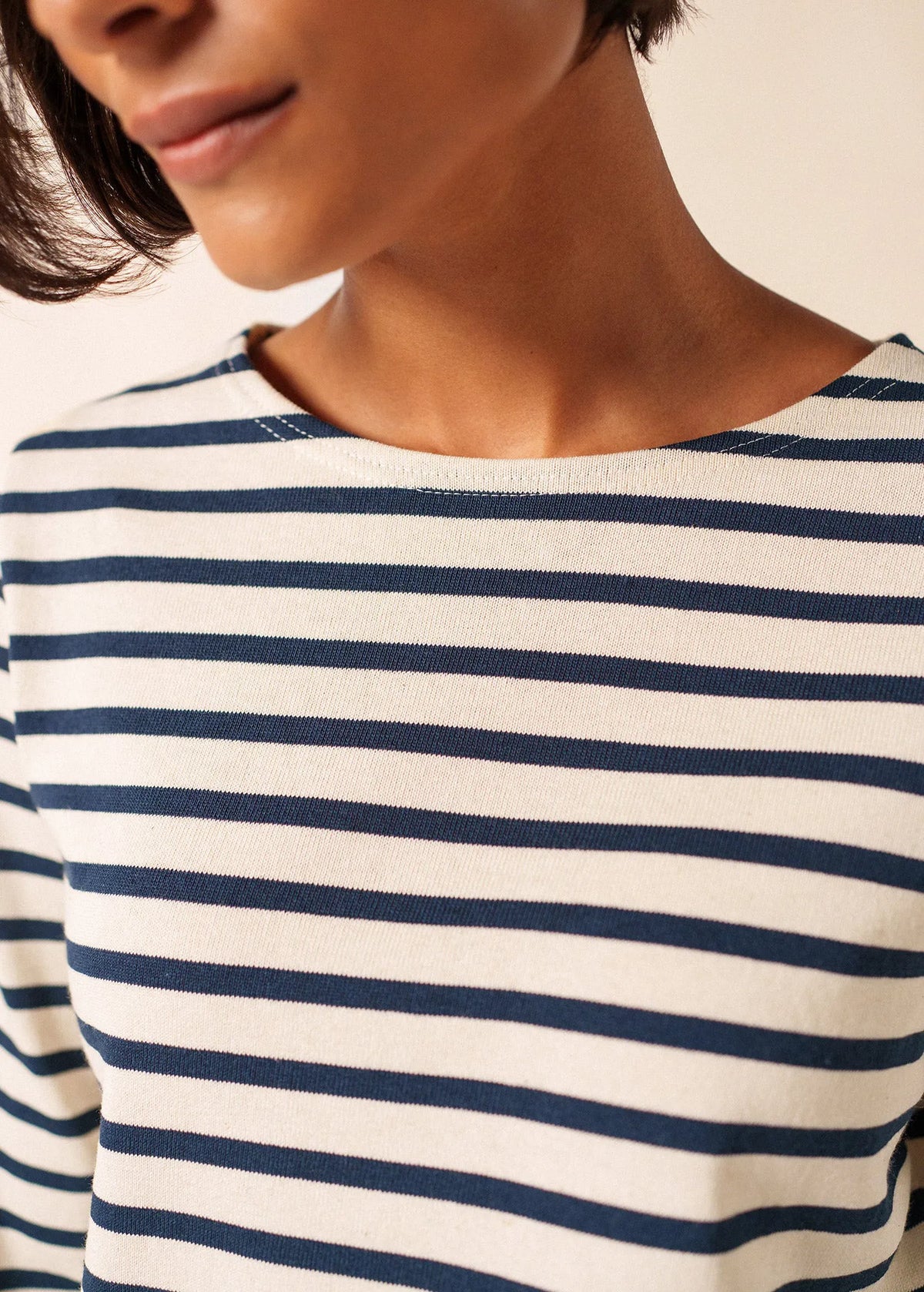 ECRU / NAVY