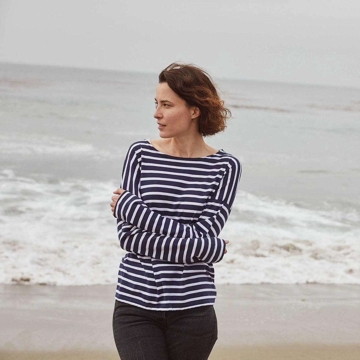 NAVY / WHITE