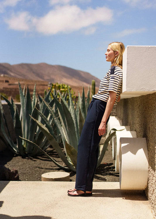 ECRU / NAVY