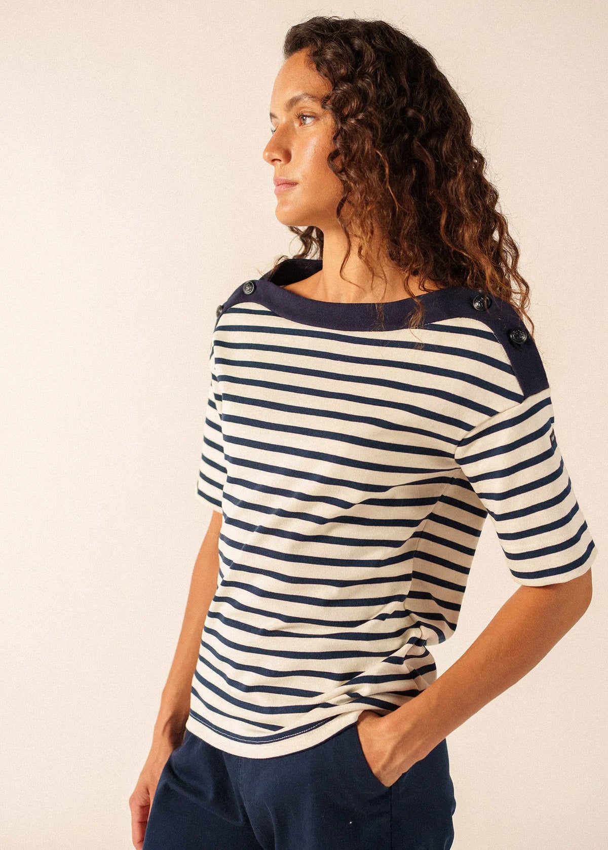 ECRU / NAVY