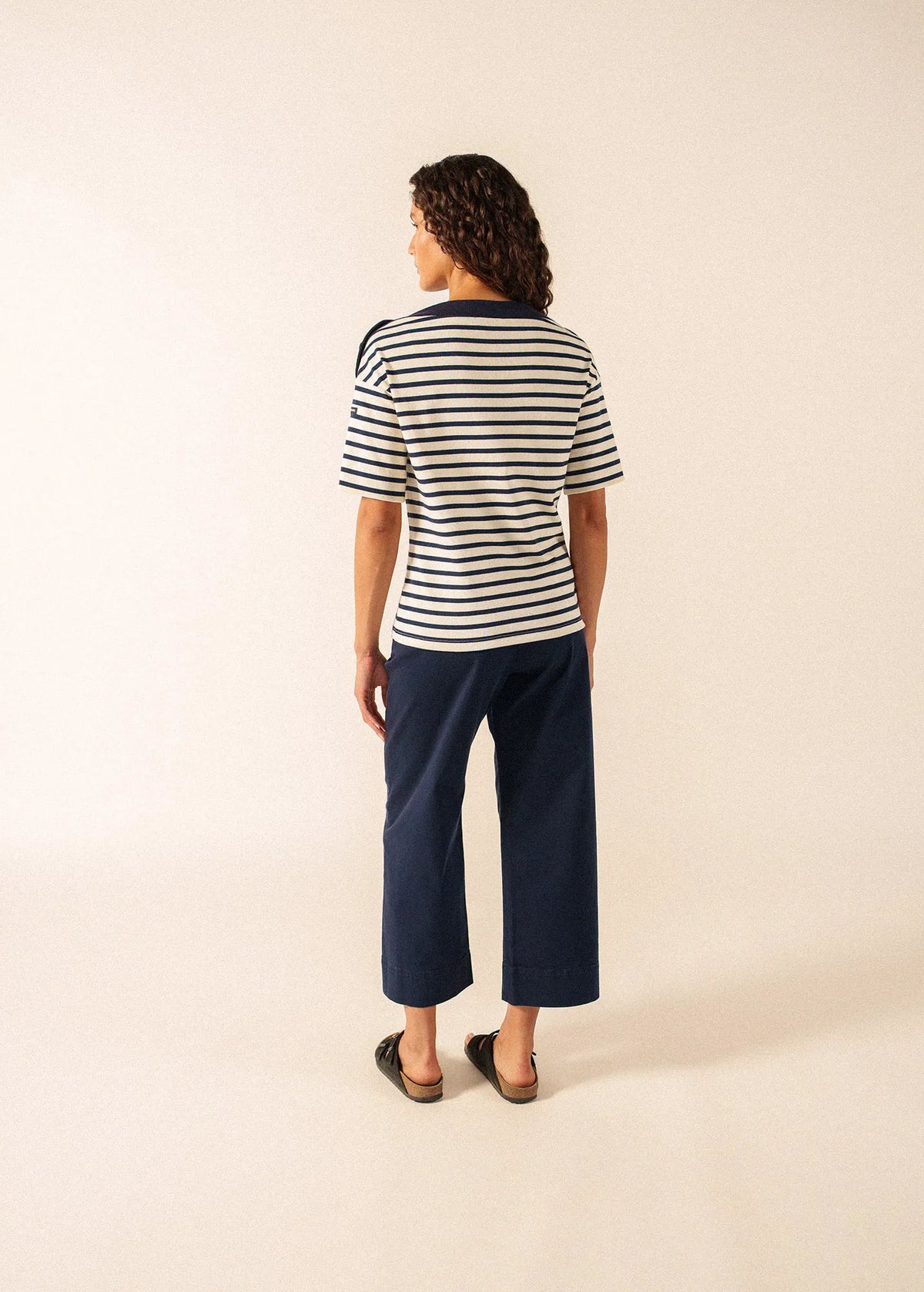 ECRU / NAVY