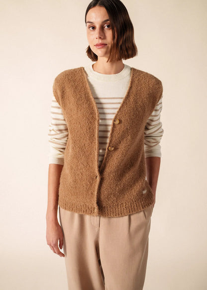 DARK BEIGE