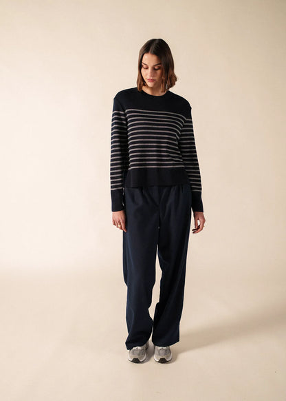 NAVY / WHITE