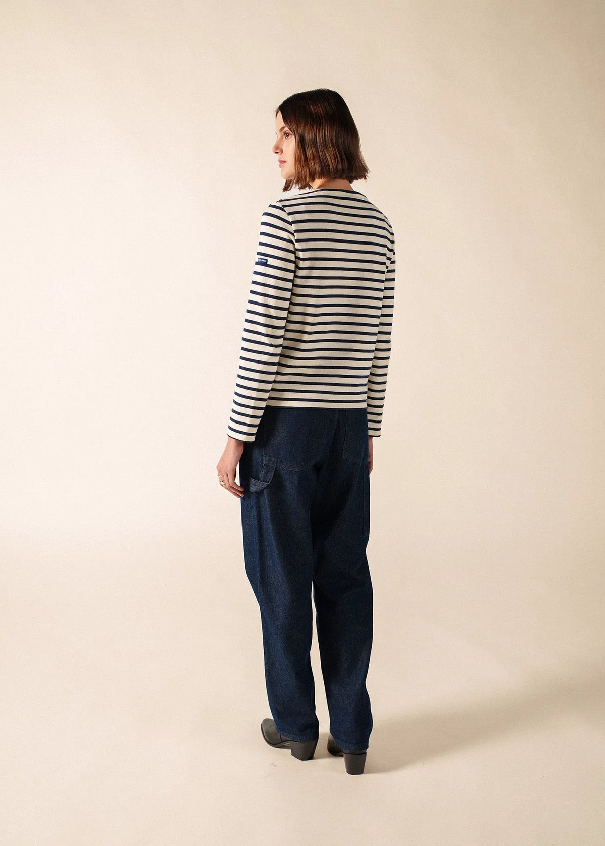 ECRU / NAVY