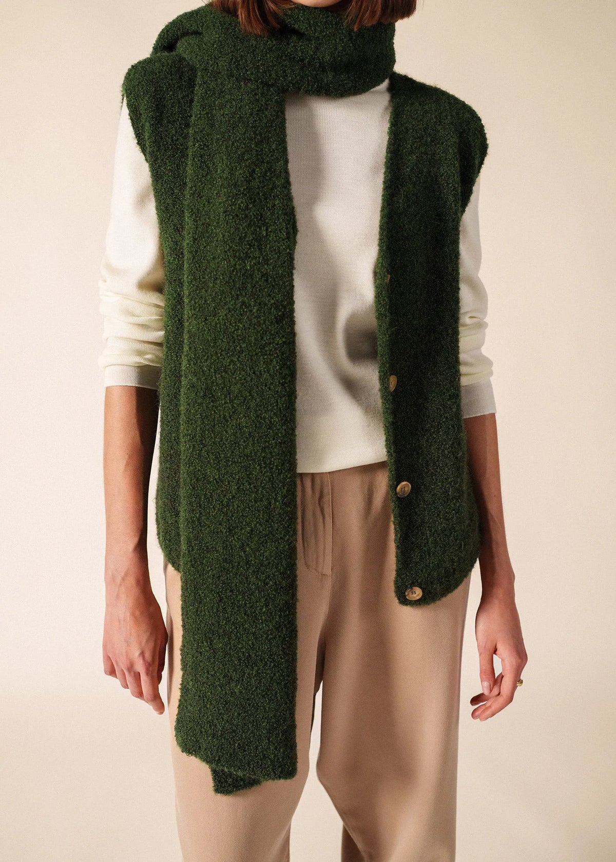 MOSS GREEN