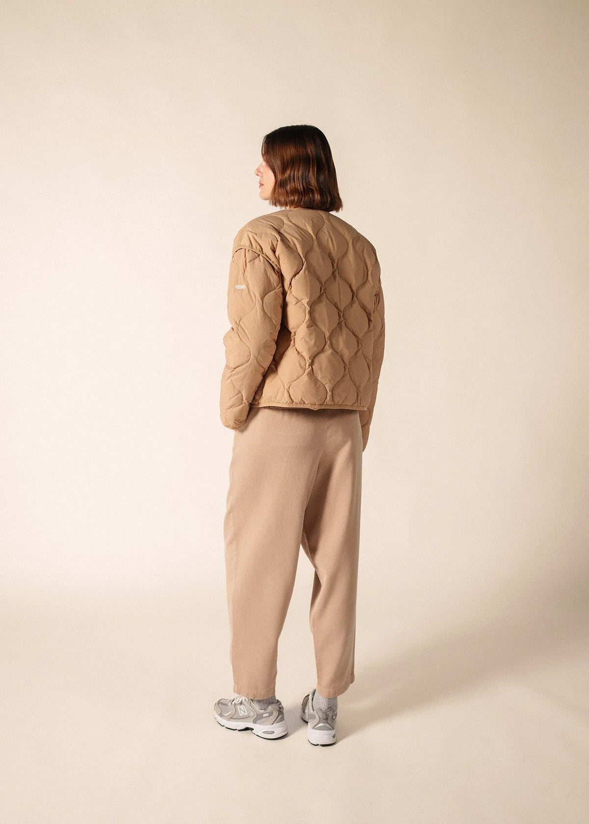 DARK BEIGE