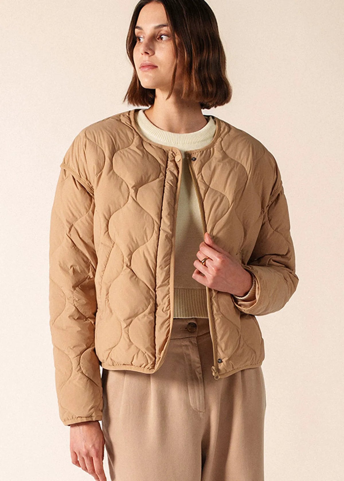 DARK BEIGE