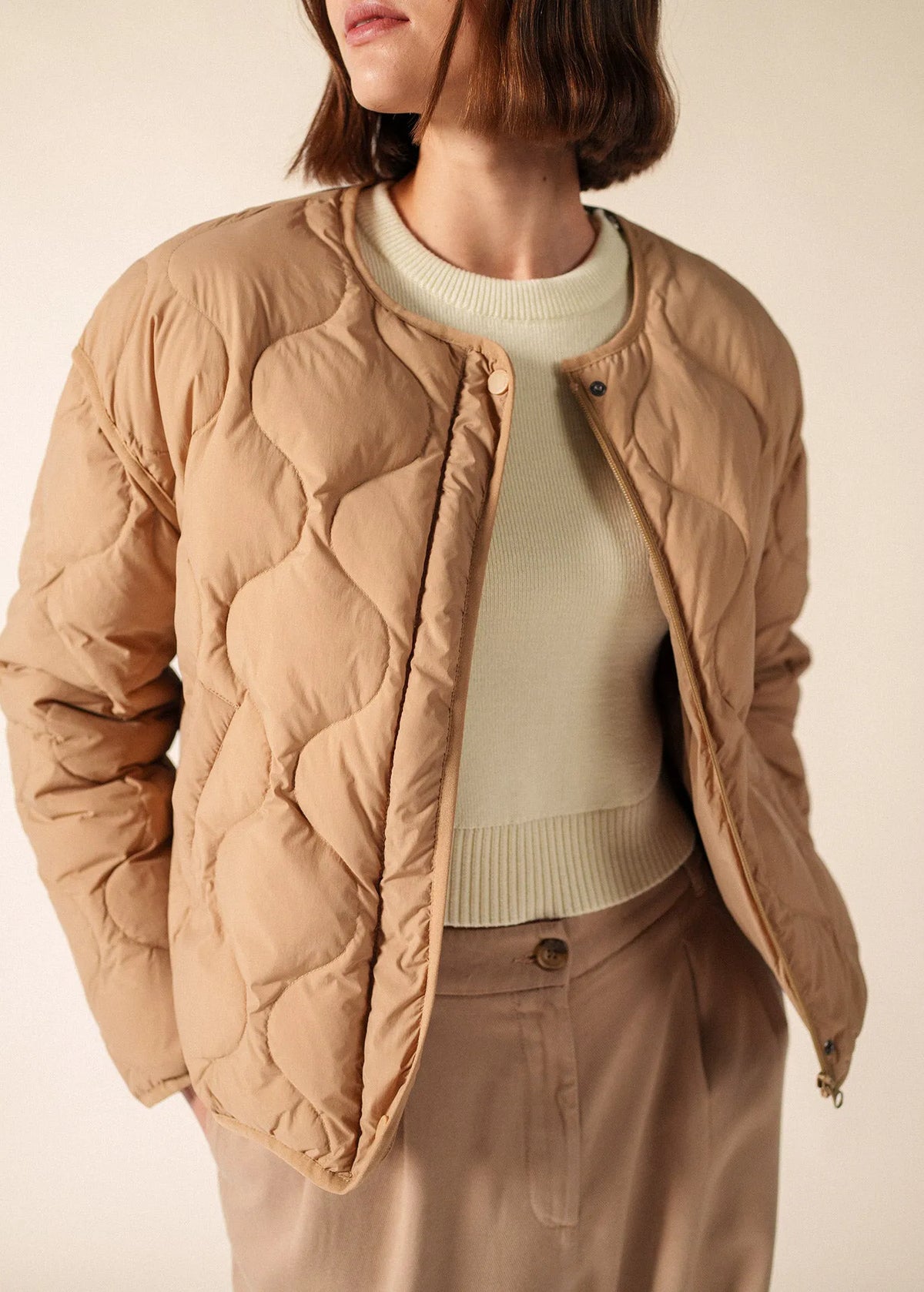 DARK BEIGE