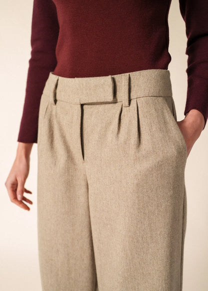 DARK BEIGE