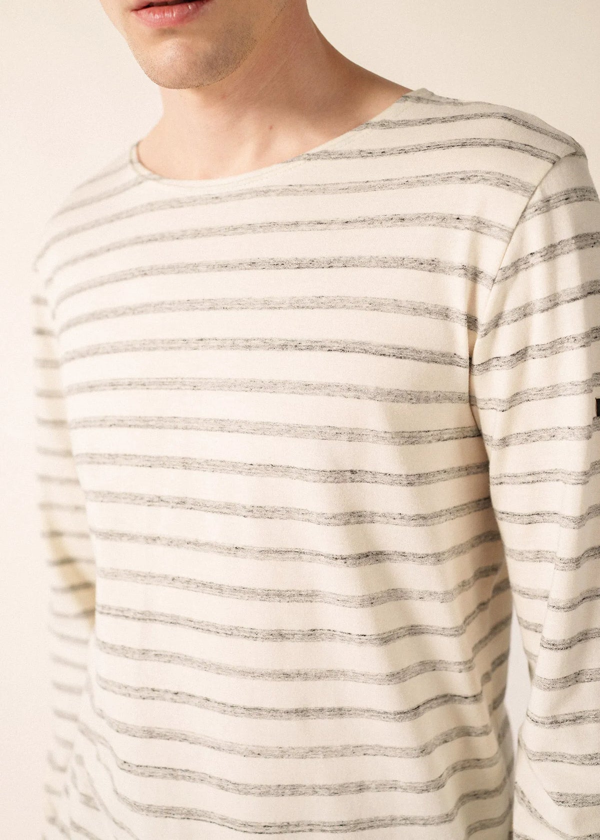 ECRU / GRAY