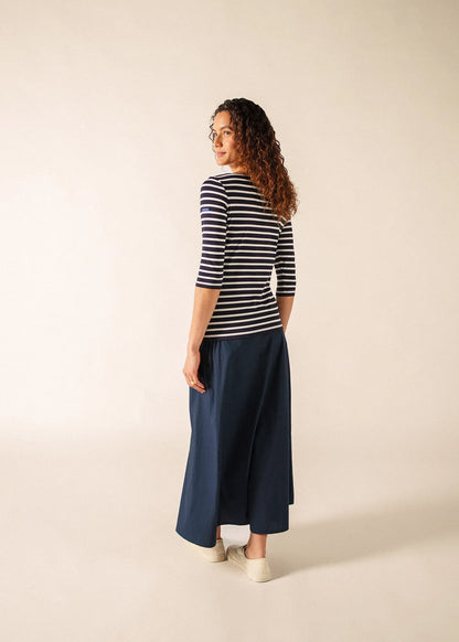 NAVY / WHITE