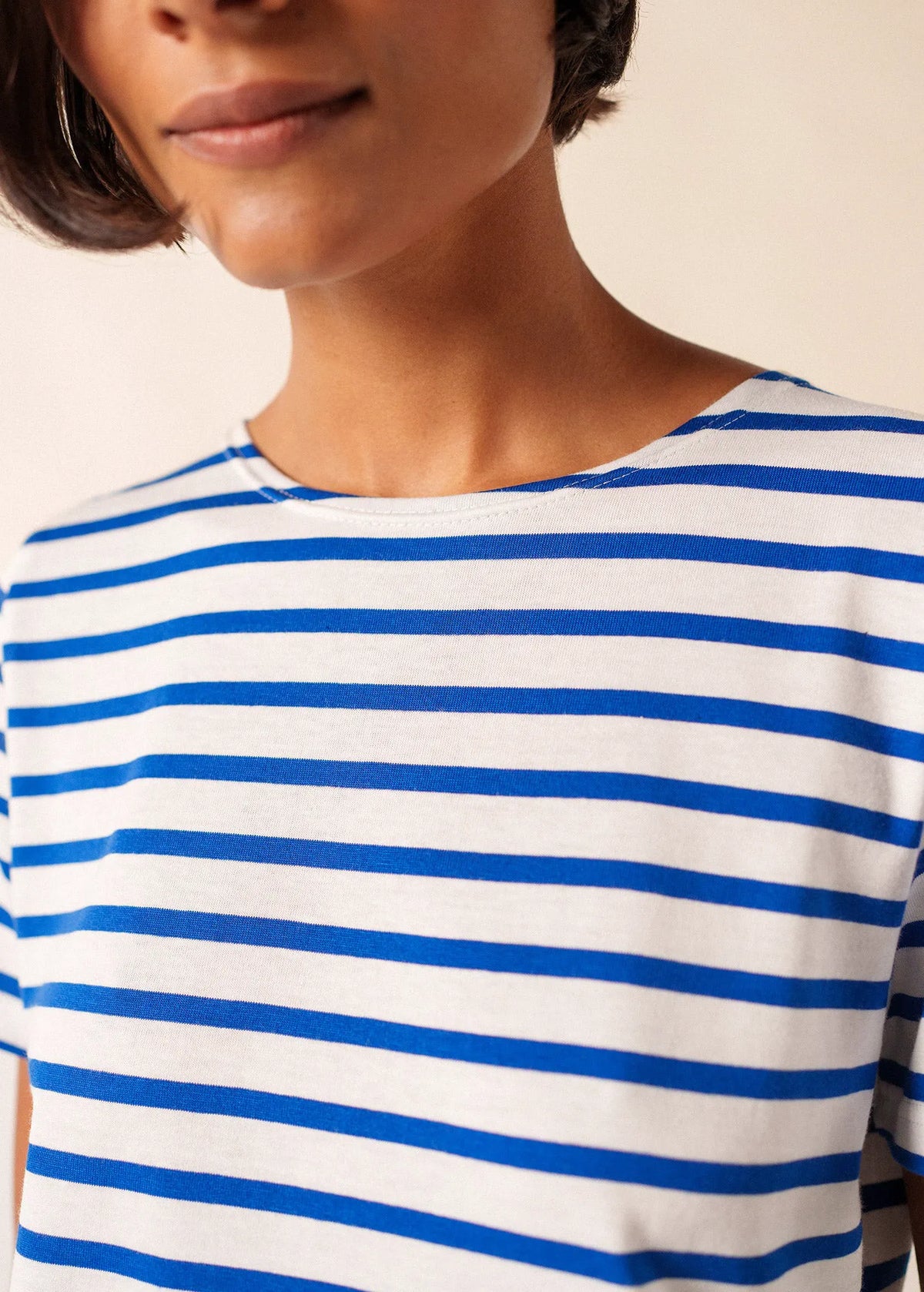 WHITE / ROYAL BLUE