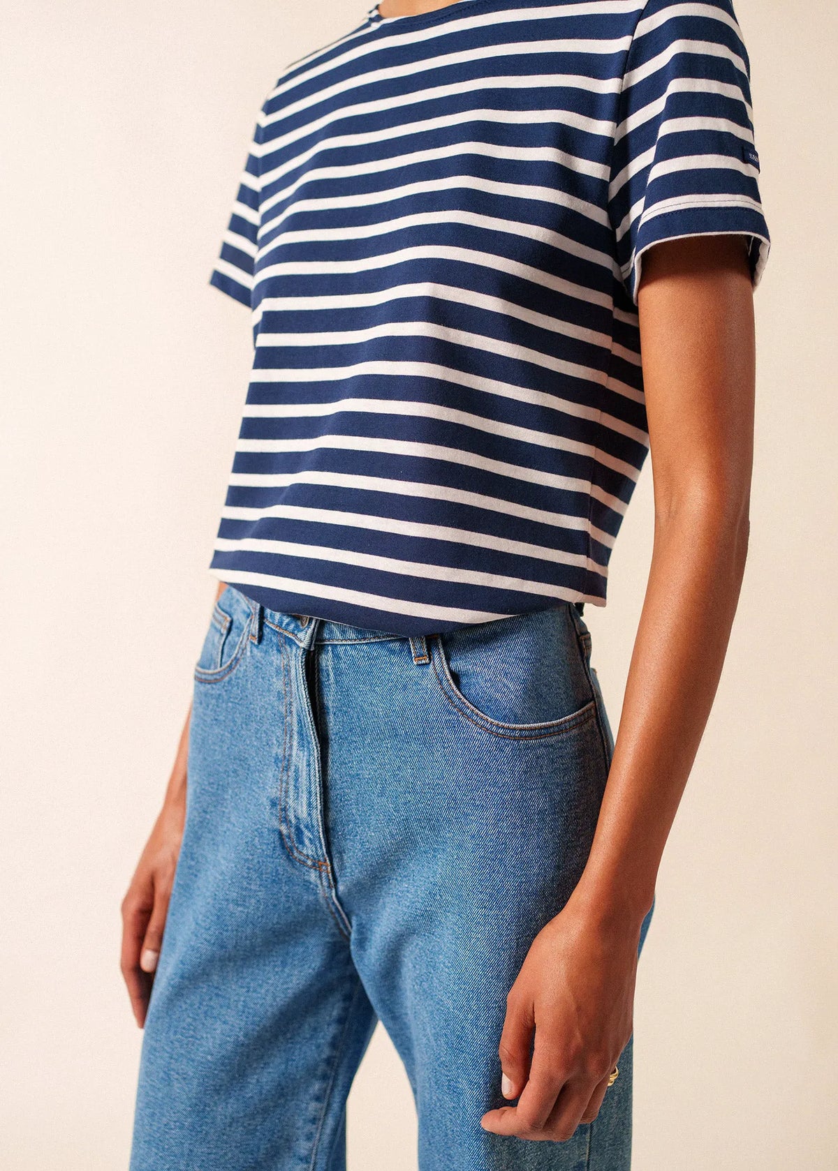 NAVY / WHITE