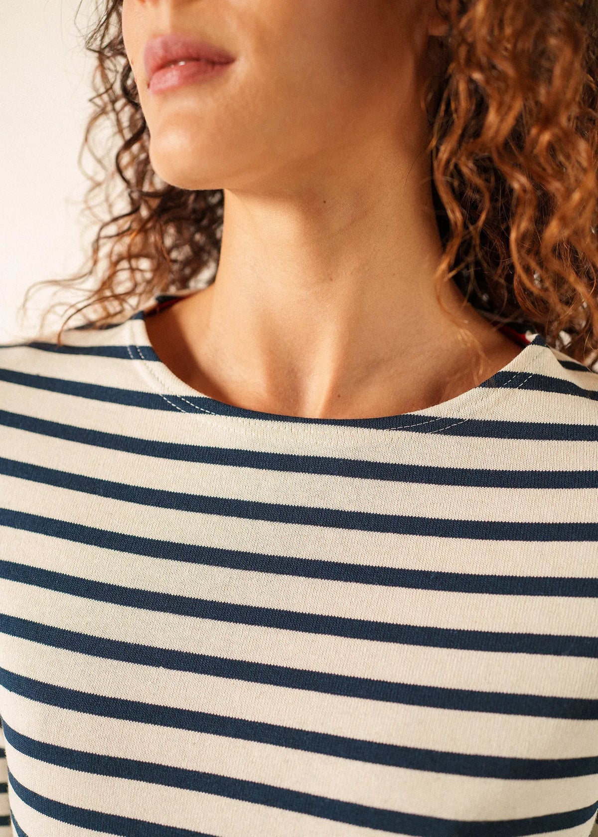 ECRU / NAVY