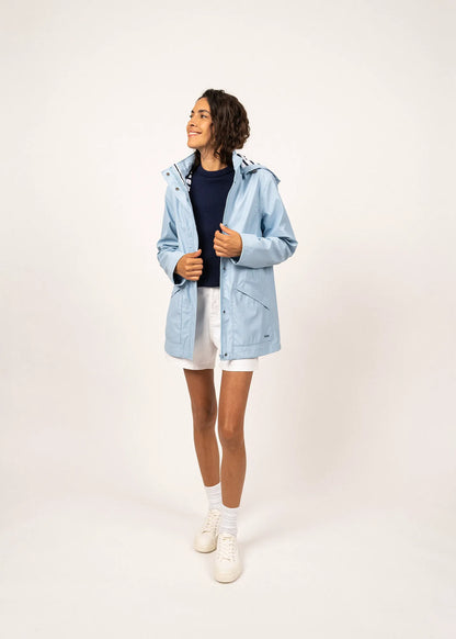 LIGHT BLUE
