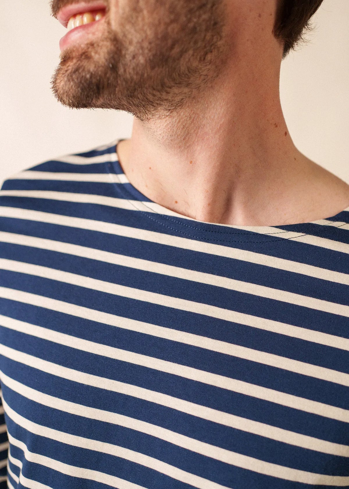 NAVY / ECRU