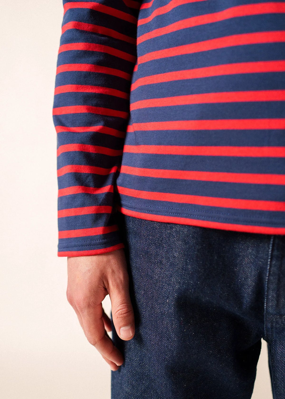 NAVY / RED