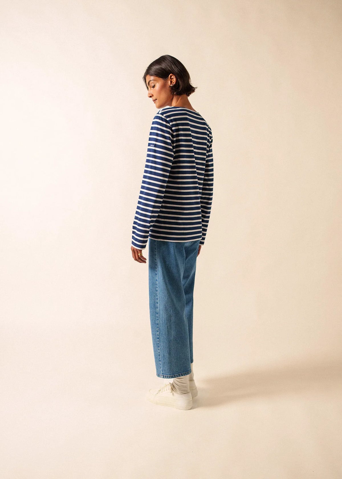 NAVY / WHITE
