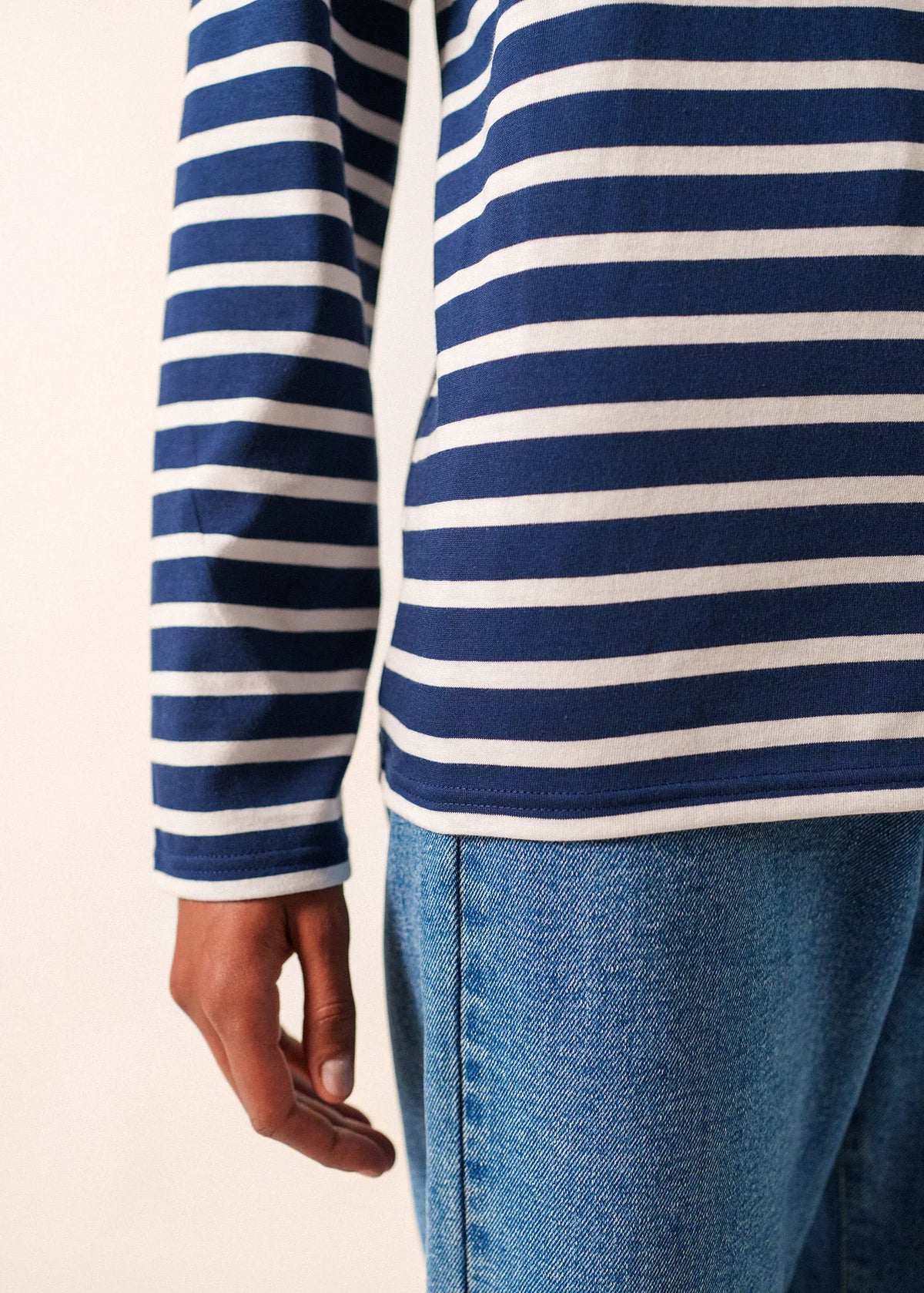 NAVY / WHITE
