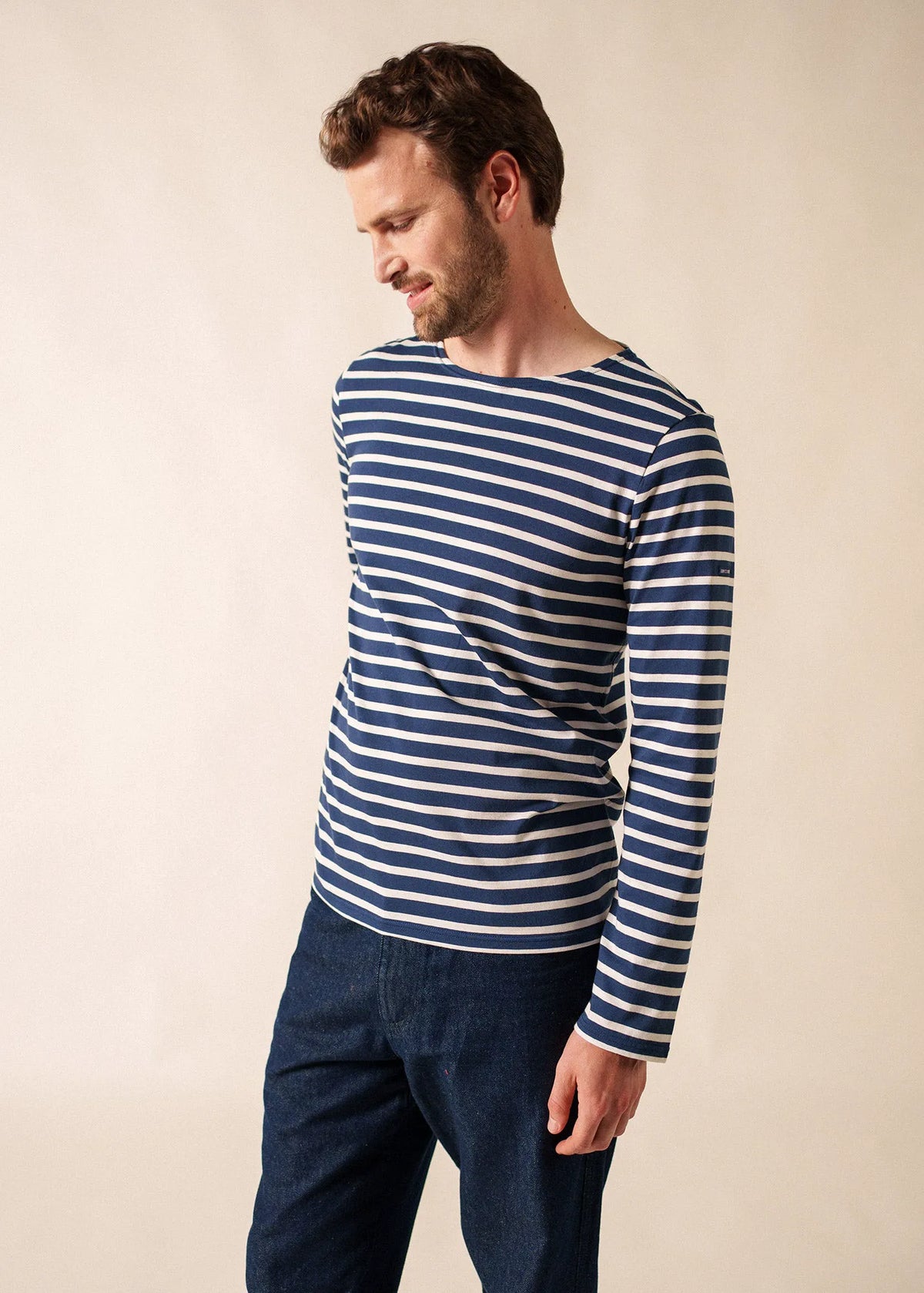 NAVY / WHITE