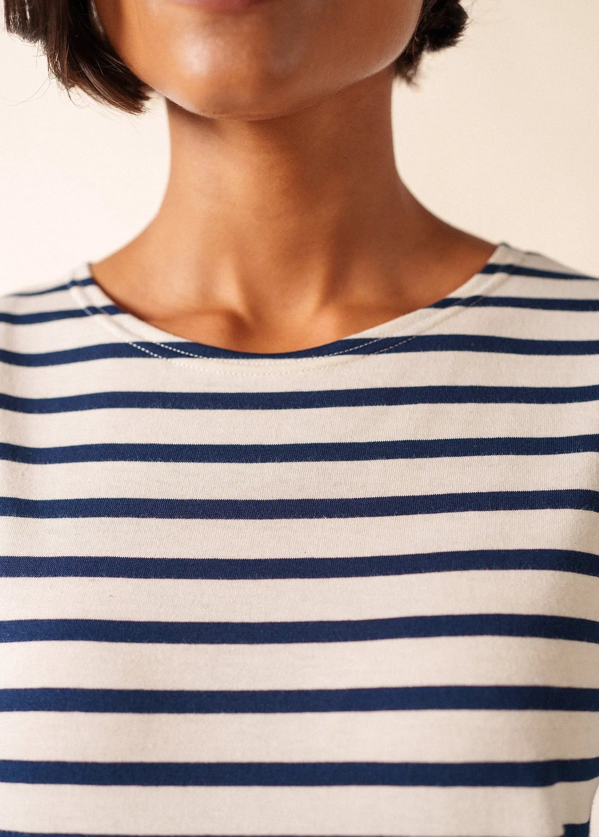 ECRU / NAVY