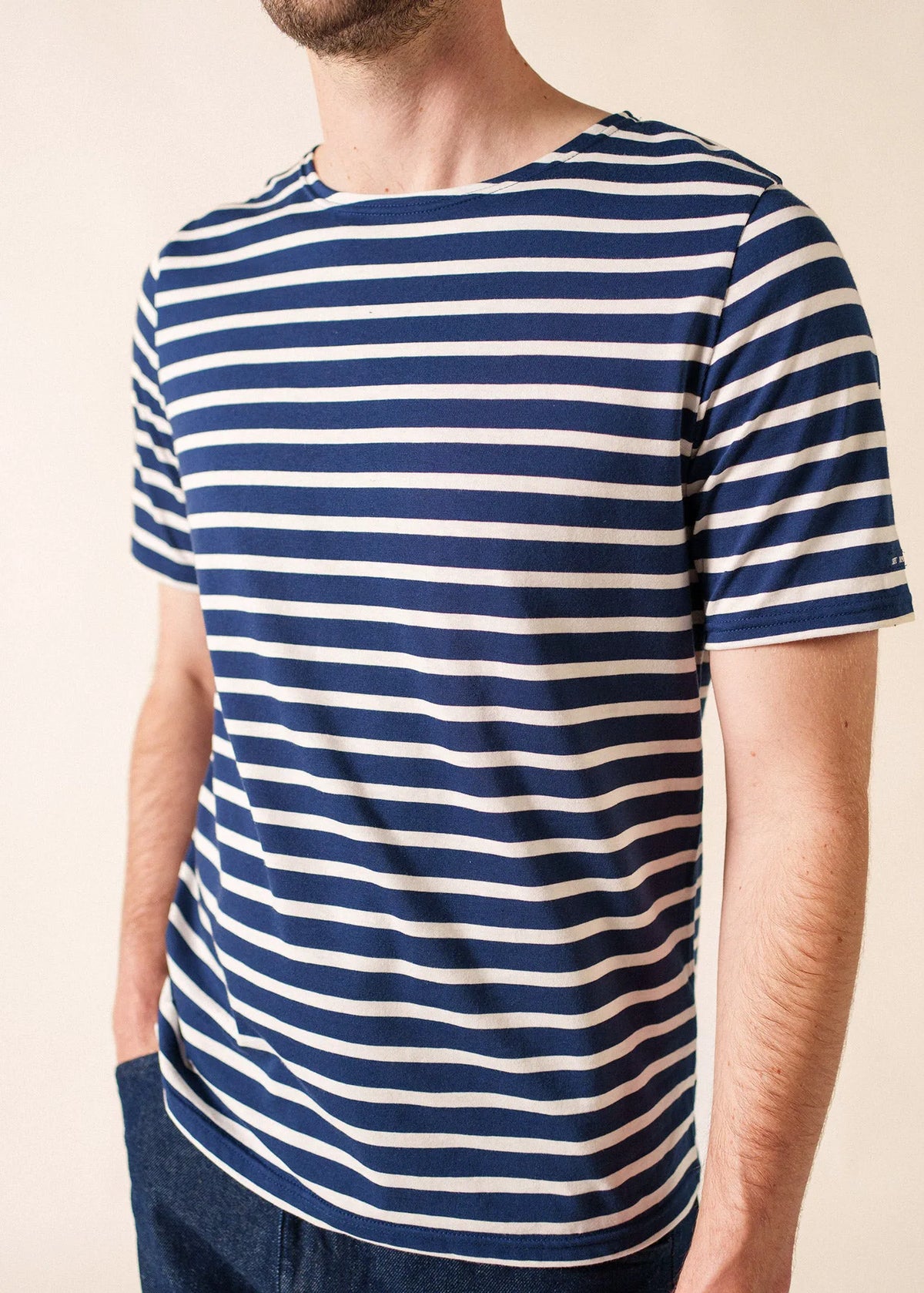 NAVY / WHITE