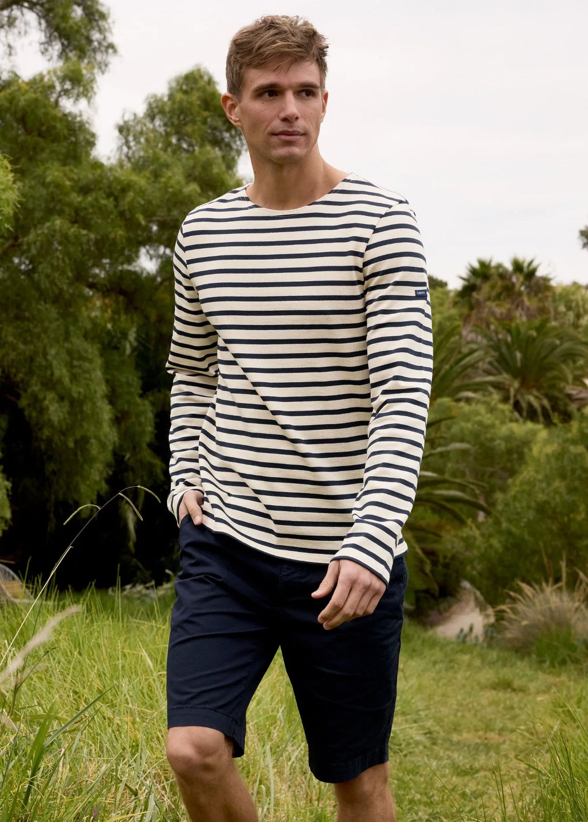 ECRU / NAVY