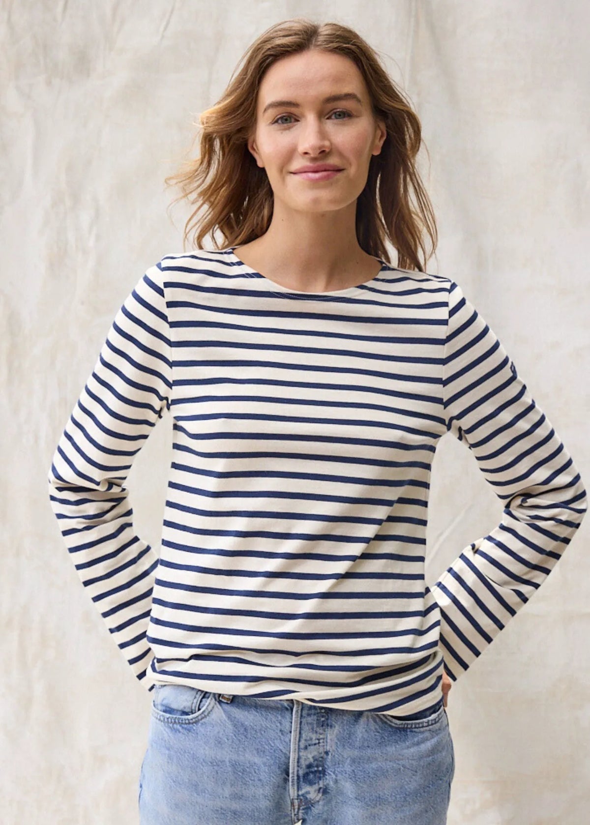 ECRU / NAVY