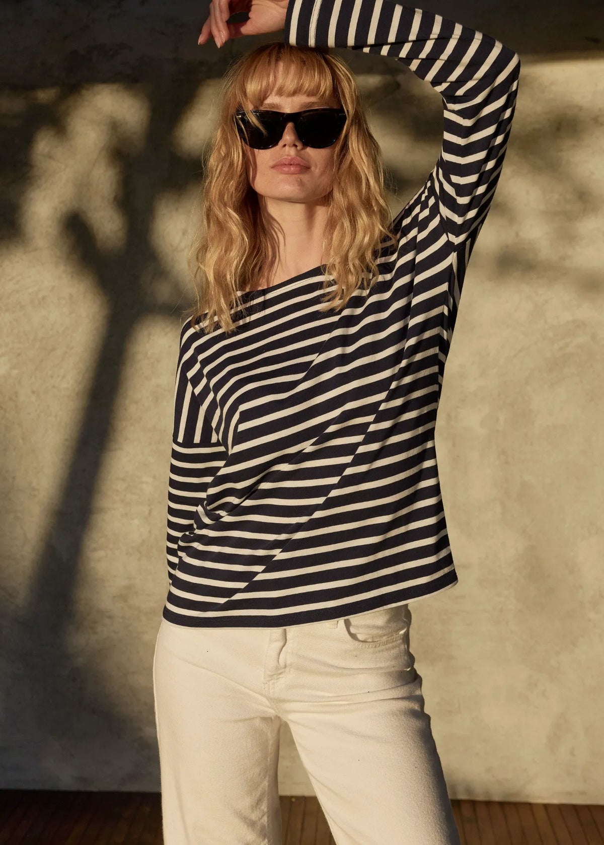 NAVY / WHITE